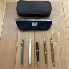 筆箱2つ、シャーペン4つのサムネイル