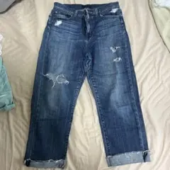 ユニクロダメージ加工ダークブルーデニムパンツ