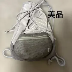 美品yolo 取り外し可能ポーチ付きナップザック