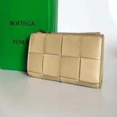 箱付き ボッテガヴェネタ ミディアム カセット 財布 二つ折り マキシ