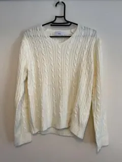 即日発送！AZULbymoussy ケーブルVネックプルオーバー　男女兼用