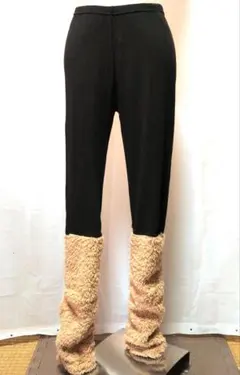 【値下げ価格】美品 レディース　ボア付レギンス 　スパッツ　黒　L