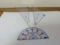 三角定規と分度器のセット
