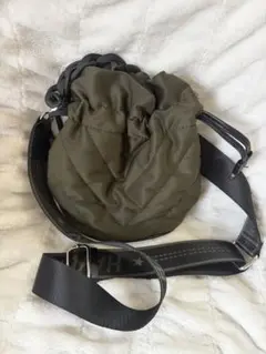 ZARA巾着型ショルダーバッグ