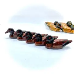 Item thumbnail for item 95cfd3b0-4c9f-4635-a30c-0261c95f9513