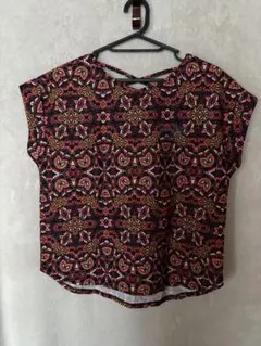 BILLABONG クロスバックデザイン Tシャツ M 一回着用　美品のサムネイル