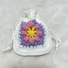 ハンドメイド　ミニポーチ　巾着袋　お花のモチーフ