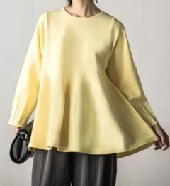 3Dフォルムペプラムニットプルオーバー≪手洗い可能≫のサムネイル