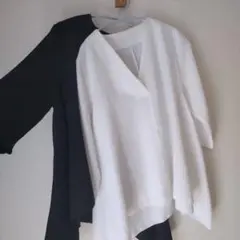 【2枚セット】アンティカ カシュクール風トップス 白と黒のサムネイル