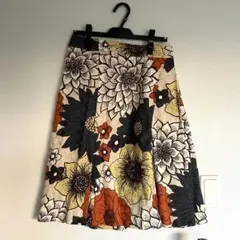 ケイタマルヤマ　花柄スカートのサムネイル
