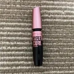 メイベリン　マスカラ　ハイパーカール　ブラック