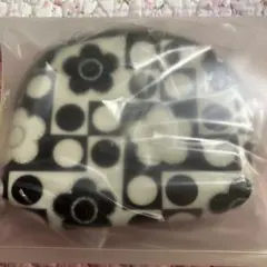 MARY QUANT ポーチ 花柄 ブラック ホワイトのサムネイル