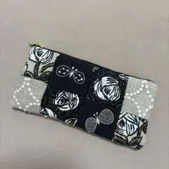 ミナペルホネンハンドメイドrosy choucho タンバリン　ポーチ