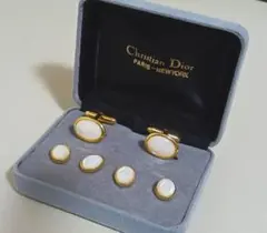 Item thumbnail for item 745e6384-a55e-4340-b9de-94d8e214c72c