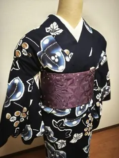 浴衣】蝶模様 藍染 注染 紺 ネイビー ホワイト レトロ 美品 古典 綿 青
