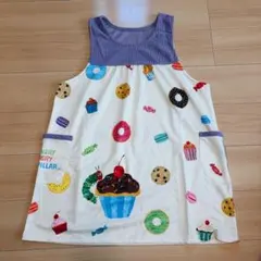 はらぺこあおむしエプロン　保育士