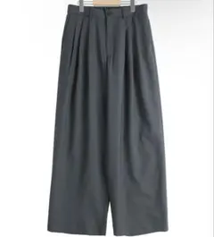 TRIPLE PLEATED WIDE TROUSERSのサムネイル