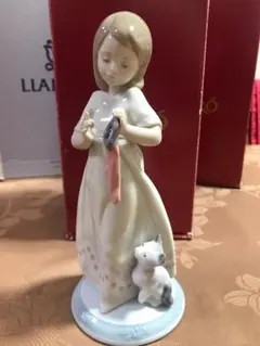 リヤドロ Nao ハローキティ 陶器 フィギュア - メルカリ
