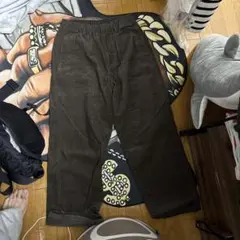 ユニクロ　コーデュロイパンツ