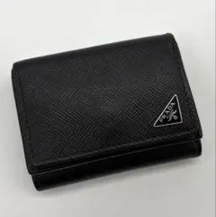 2026年最新】PRADA 三つ折り財布の人気アイテム - メルカリ