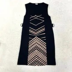 PAOLA FRANIノースリーブ ひざ丈ワンピース ブラック （b2 121のサムネイル