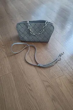 チャールズ&キース バッグ