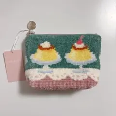 LOVERARY ラブラリー ストロベリードット ペールグリーン 舟型ポーチS 