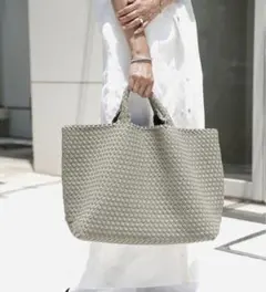 NAGHEDI/ナゲディ　ST BARTHS LARGE TOTE　美品カーキのサムネイル