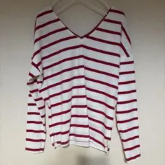 美品 titivate 前後vネックカットソーのサムネイル
