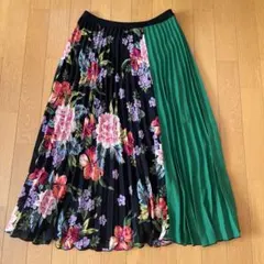 Stradivarius 花柄　ロングプリーツスカート