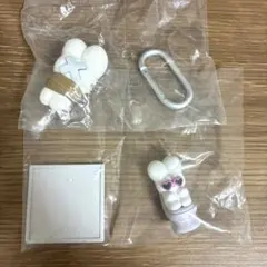 しりみみうさぎ　beco+81 フィギュアマスコット　ガチャガチャ