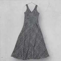 f1197【シーイン】チェック柄ジャンパースカート　フレア　ロング　ミモレ丈　黒
