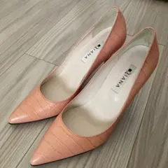 新品DIANA クロコ型押しピンクハイヒール