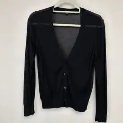 ユニクロ　シアーＶネックカーディガン　ブラック長袖