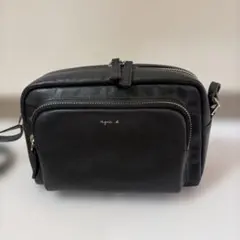 agnis b. ブラックショルダーバッグ