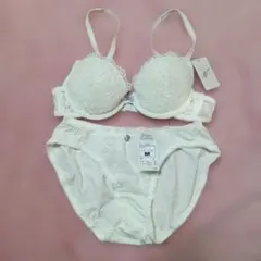 ♡アイボリー ♡ブラジャーショーツセットC65 M