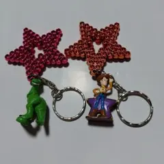 トイ・ストーリー キラキラキーチェーン レックス ウッディ 2個セット