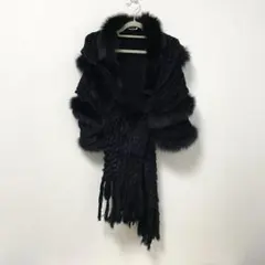 TRICOT CHICファー付き　ニットストール　ショール　ポンチョ　黒