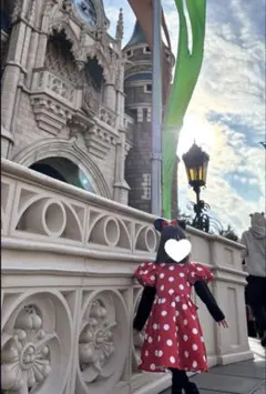ミニーマウス風 赤い水玉ドレス　ミニーちゃん　ミニー　ワンピース　ディズニー
