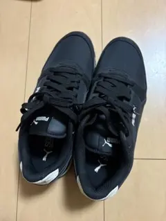 PUMA ブラック スニーカー　レディース　23.5 ほぼ新品