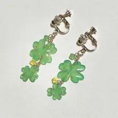 Lucky Cloverꕤ︎︎のイヤリング