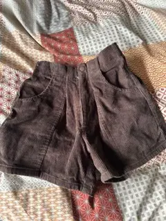 ショートパンツ　コーデュロイ