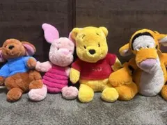 ディズニーリゾート　プーさん　ぬいぐるみ　ティガー