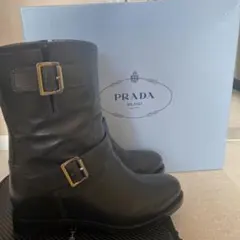 PRADA　プラダ　きれいめエンジニア　ショートブーツ　37　レザー　新品！のサムネイル