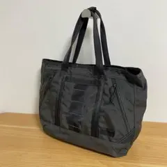 Item thumbnail for item e837025c-91d9-4a06-8537-58886ddcd185