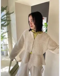 最終お値引き新品　ミスティック　メランジペプラムカーディガン