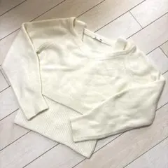 GU Vネック クロップドニット