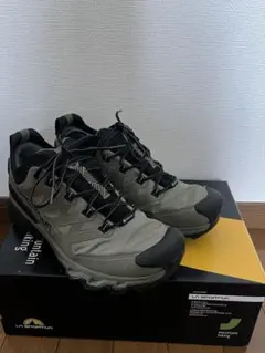 BURBERRY Arthur Sneaker カーキ イエロー - メルカリ
