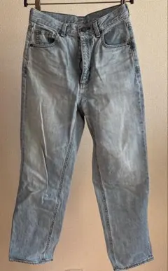 GU ライトブルー ストレートデニム