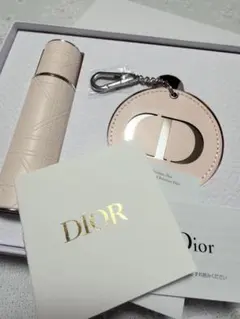 Dior 香水容器とミラー付きキーホルダーセット